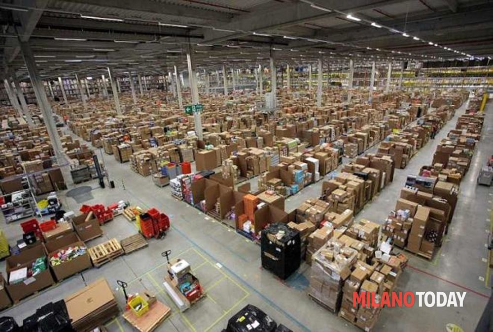 Amazon, Passo Corese (Roma)