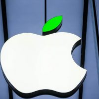 Logo di Apple con foglia verde