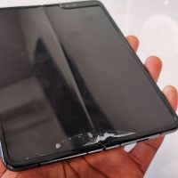 Sasmung Galaxy Fold si rompe