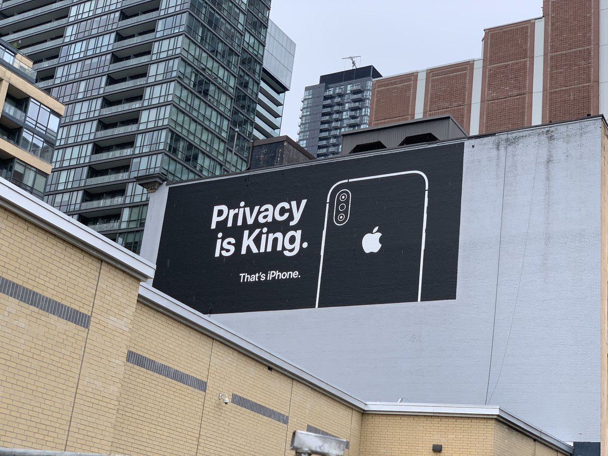 apple-launches-genius-privacy-billboards-to-promote-the-iphone-526638-2