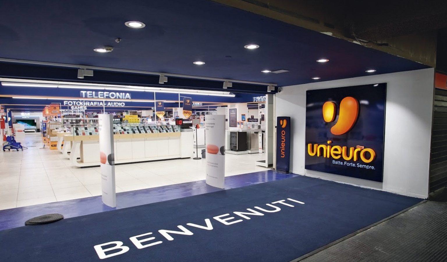 Volantino Unieuro Lovely Days ogni 100 euro di spesa, buono da 20 euro