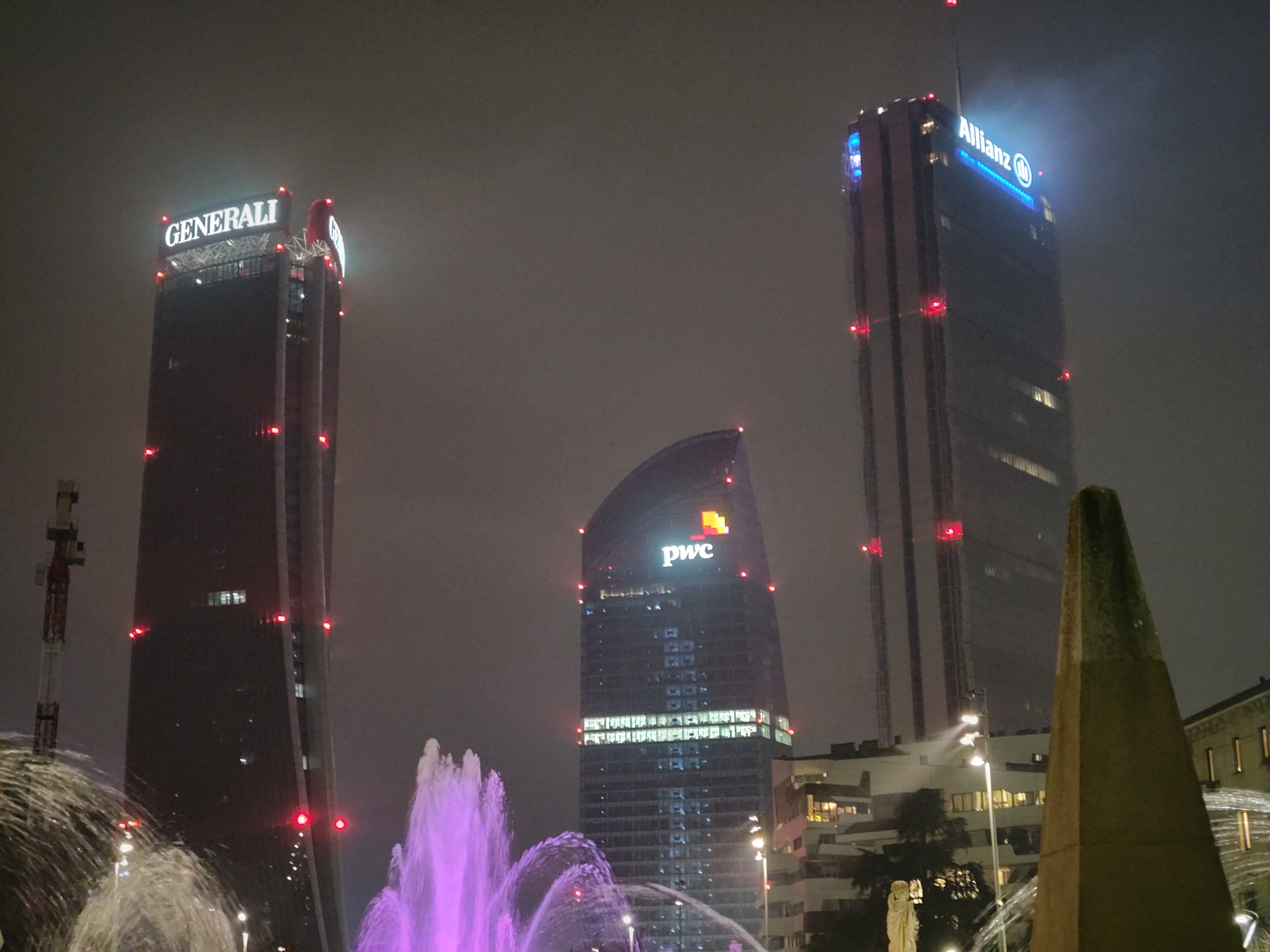 07 ZOOM 2X NOTTE MOTOROLA EDGE 30 ULTRA